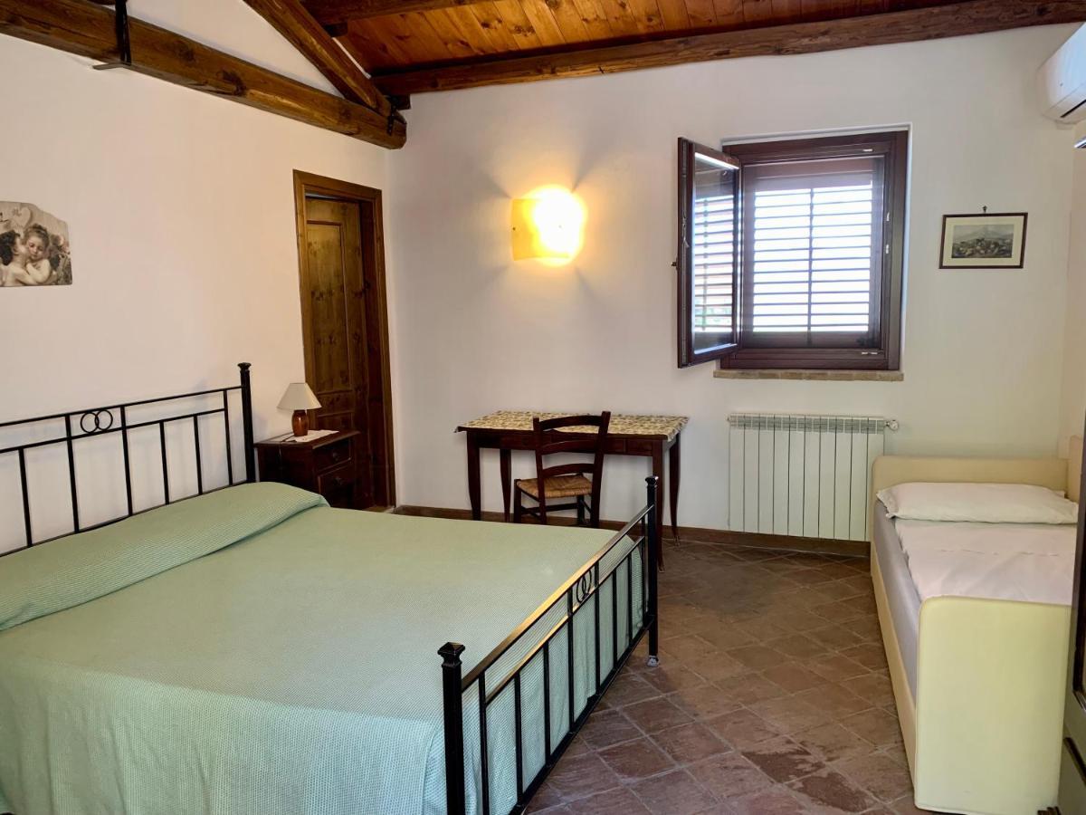 Agriturismo Sant'Agata เปียนาเดยีอัลบาเนซี ภายนอก รูปภาพ