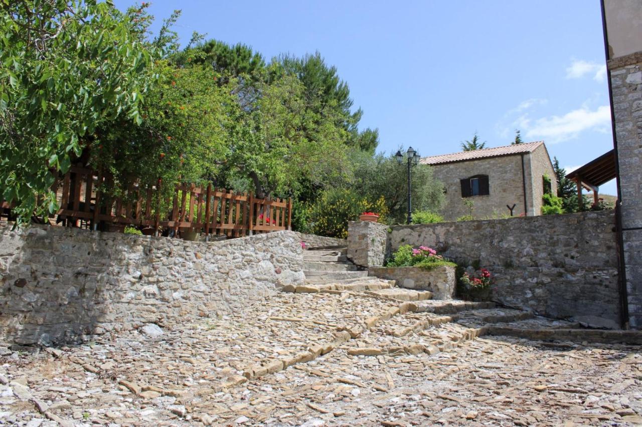 Agriturismo Sant'Agata เปียนาเดยีอัลบาเนซี ภายนอก รูปภาพ
