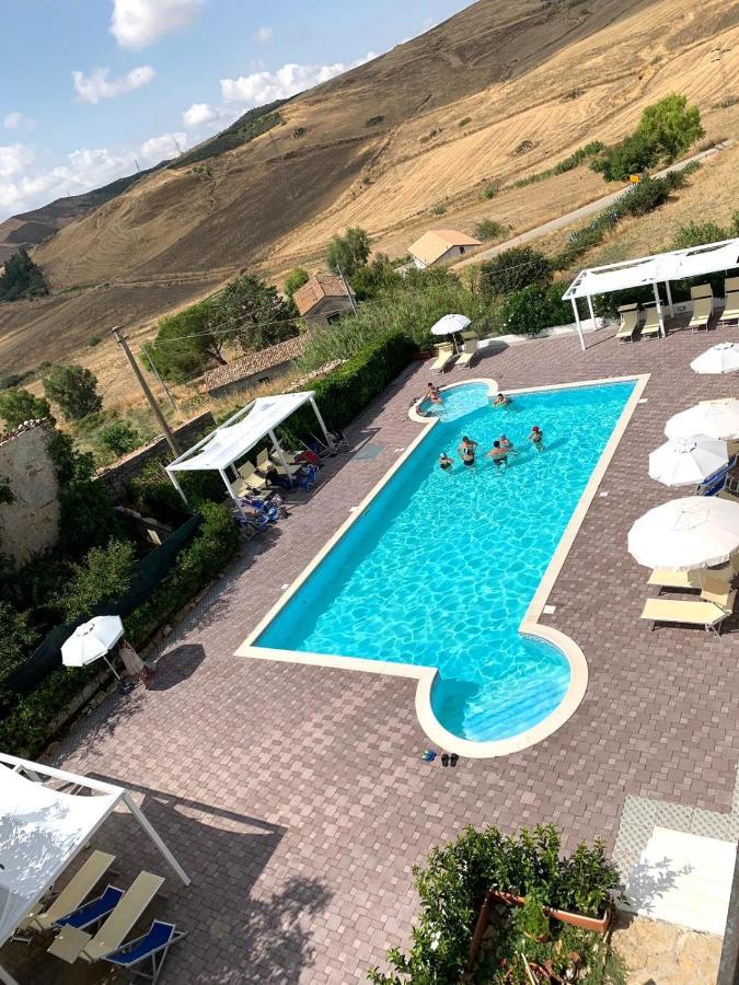 Agriturismo Sant'Agata เปียนาเดยีอัลบาเนซี ภายนอก รูปภาพ