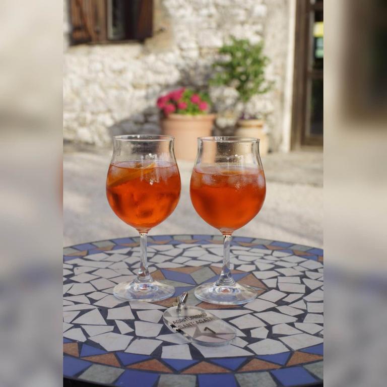 Agriturismo Sant'Agata เปียนาเดยีอัลบาเนซี ภายนอก รูปภาพ
