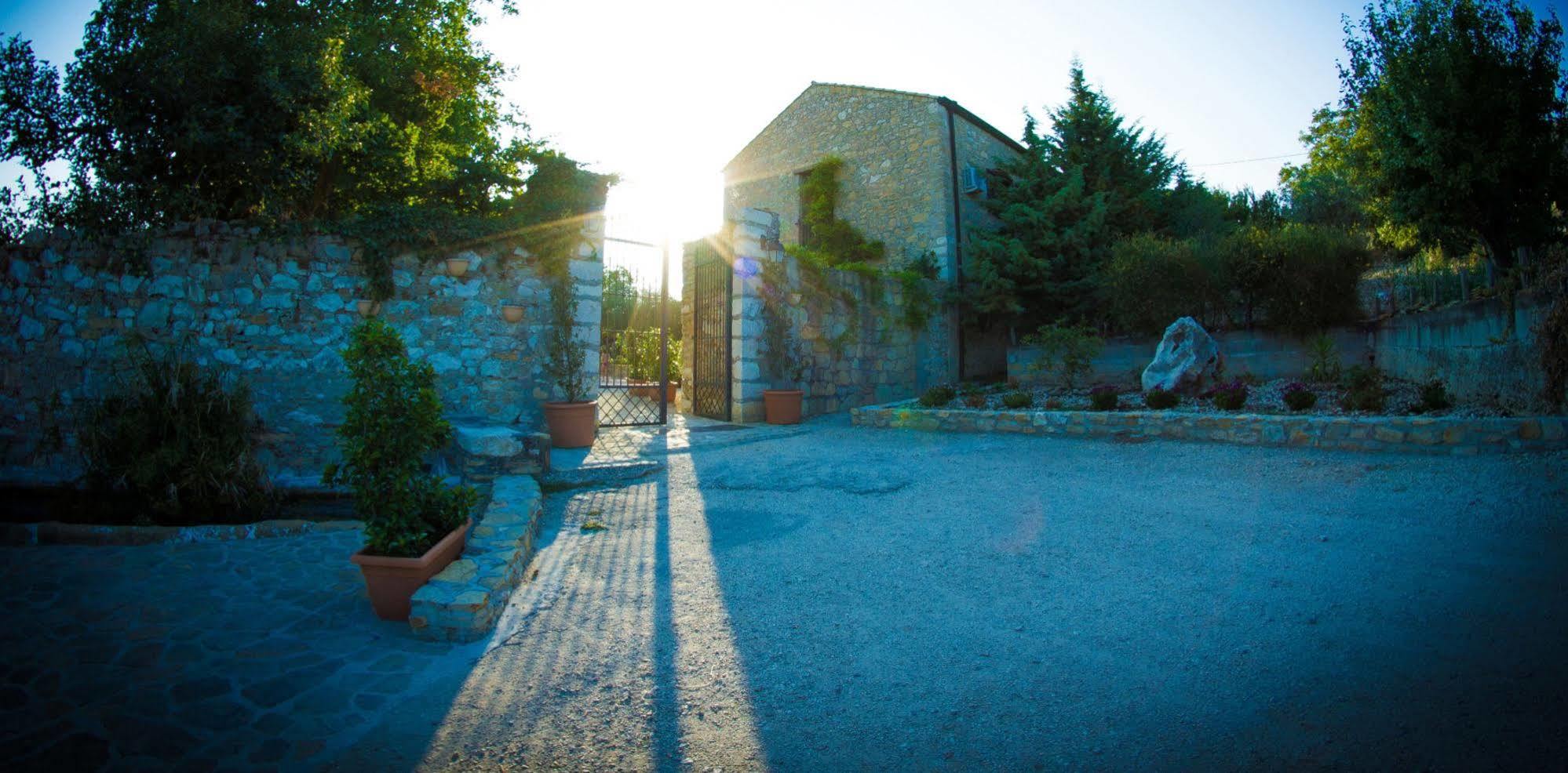Agriturismo Sant'Agata เปียนาเดยีอัลบาเนซี ภายนอก รูปภาพ