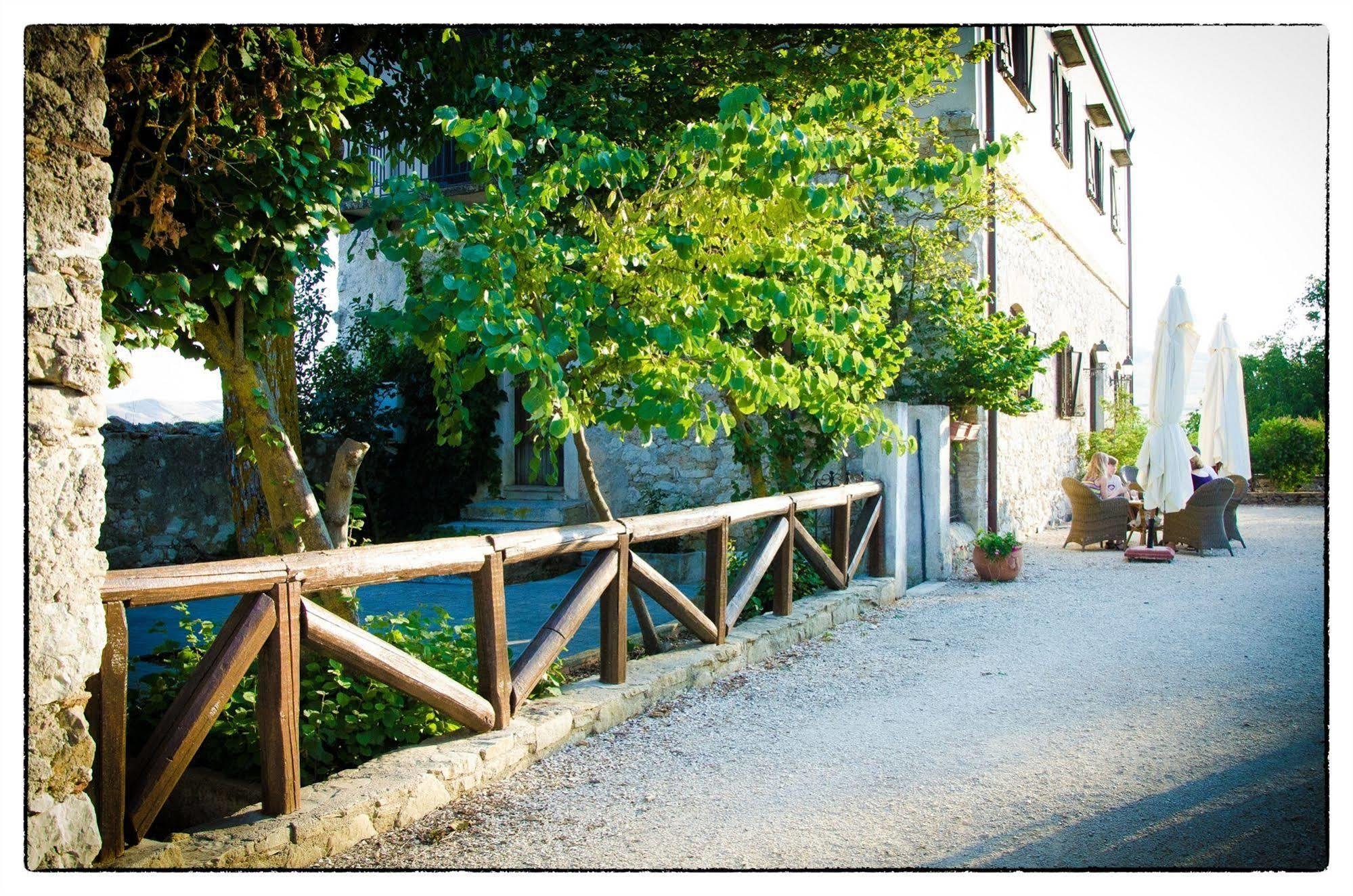 Agriturismo Sant'Agata เปียนาเดยีอัลบาเนซี ภายนอก รูปภาพ