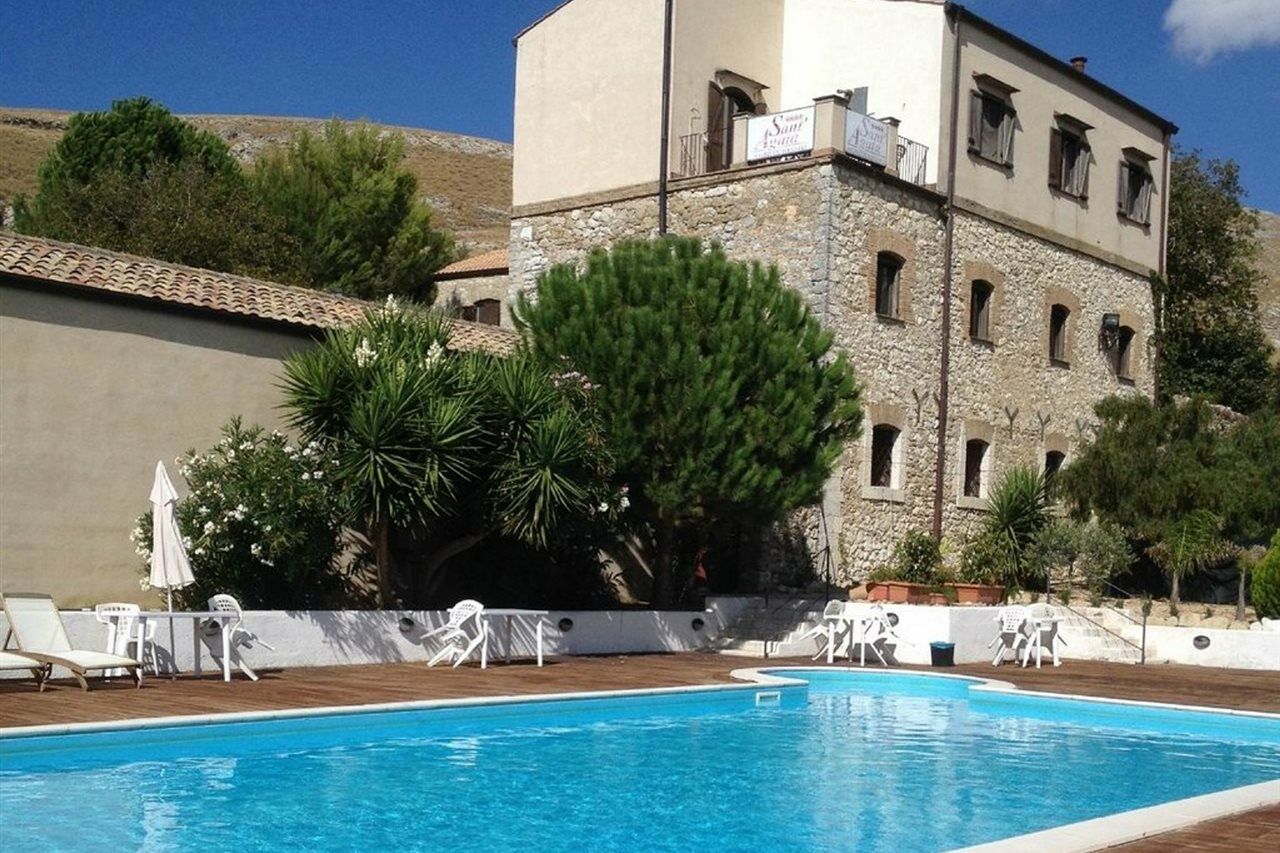 Agriturismo Sant'Agata เปียนาเดยีอัลบาเนซี ภายนอก รูปภาพ
