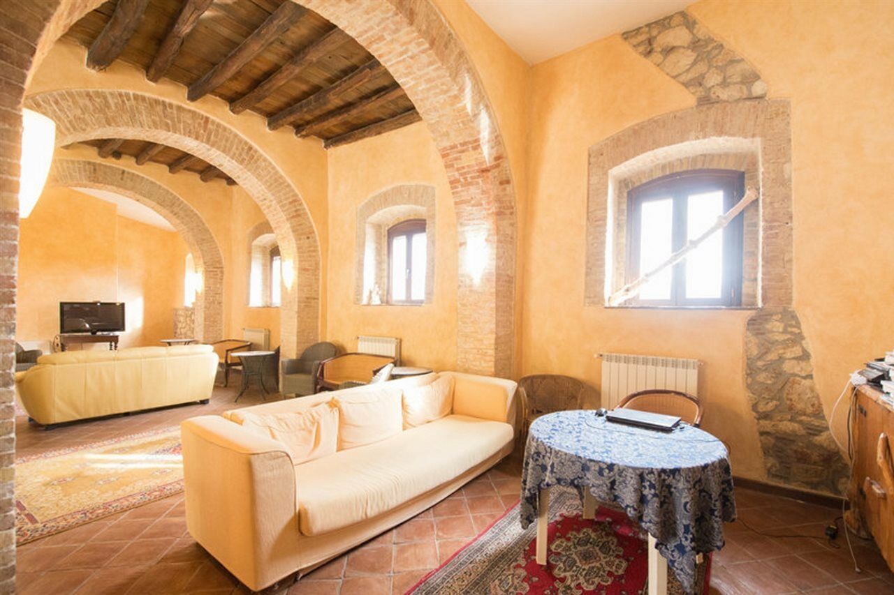 Agriturismo Sant'Agata เปียนาเดยีอัลบาเนซี ภายนอก รูปภาพ