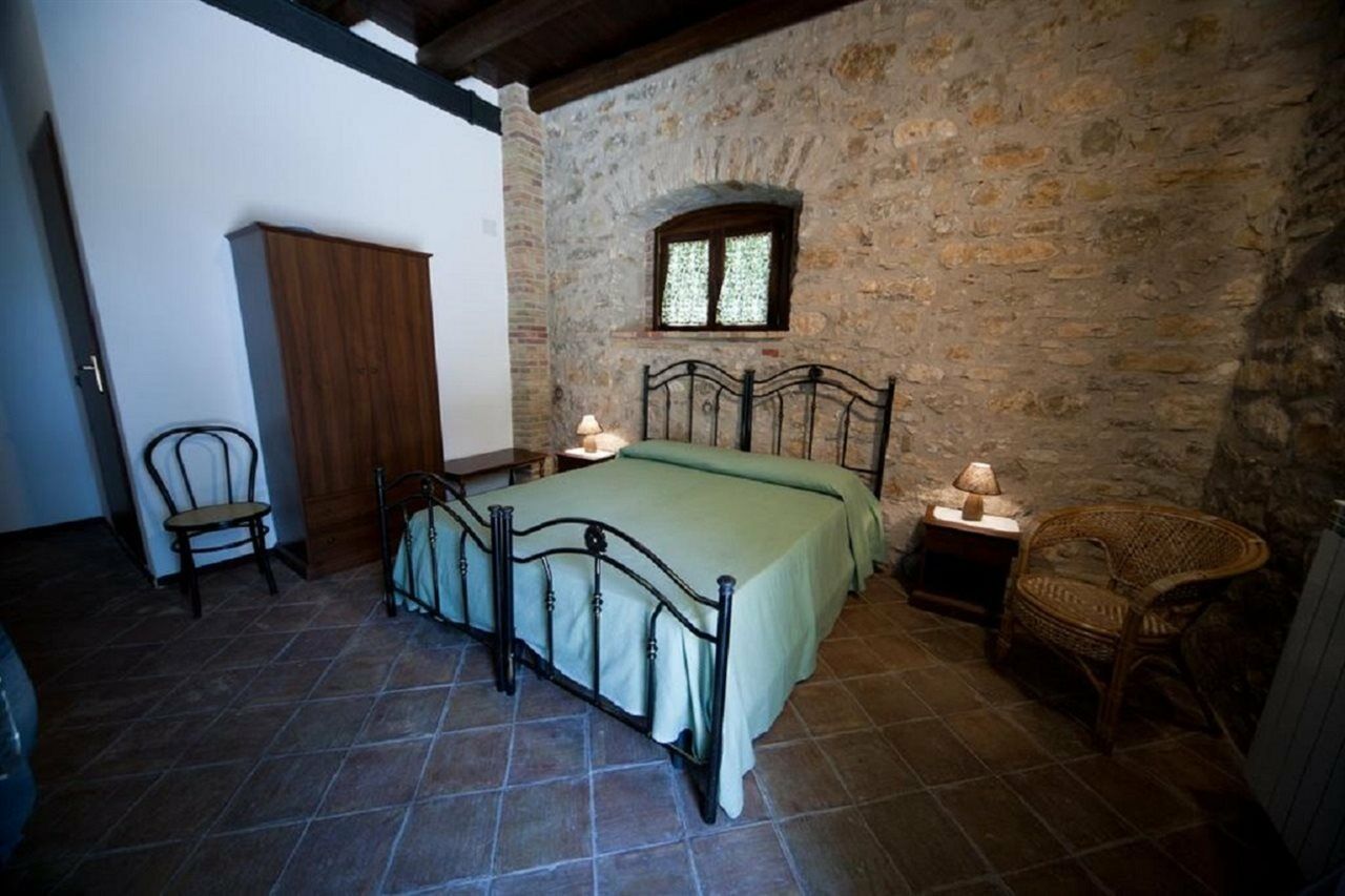 Agriturismo Sant'Agata เปียนาเดยีอัลบาเนซี ภายนอก รูปภาพ